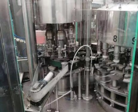 啤酒灌裝機設備的性能特點及用途介紹